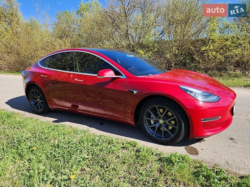 Tesla Model 3 2018