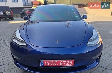 Седан Tesla Model 3 2019 в Львові