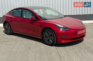 Седан Tesla Model 3 2023 в Чернівцях