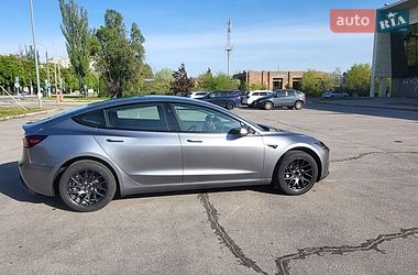 Седан Tesla Model 3 2025 в Запорожье