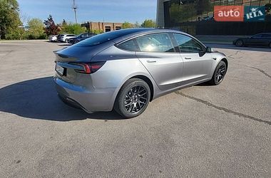 Седан Tesla Model 3 2025 в Запорожье