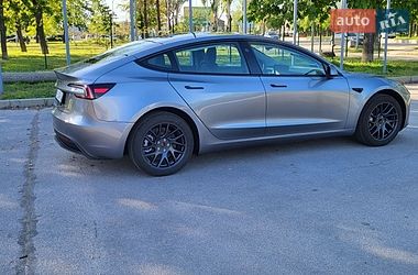 Седан Tesla Model 3 2025 в Запорожье
