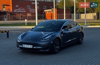 Седан Tesla Model 3 2020 в Днепре