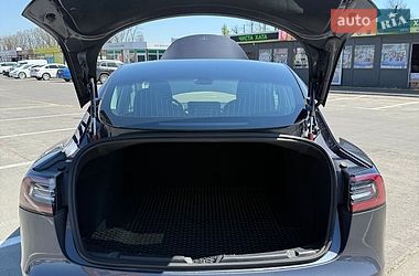 Седан Tesla Model 3 2018 в Киеве