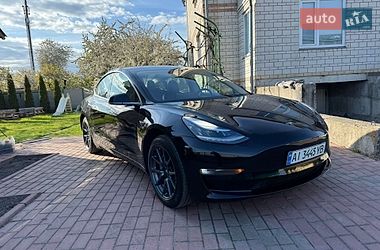 Седан Tesla Model 3 2019 в Києві