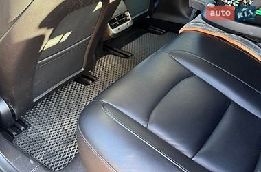 Седан Tesla Model 3 2019 в Києві