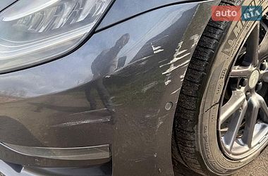 Седан Tesla Model 3 2020 в Киеве