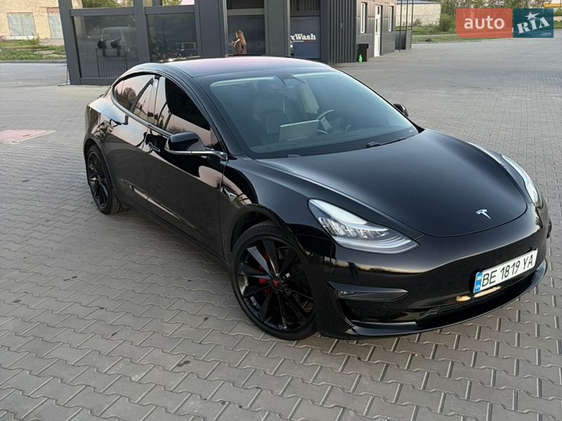 Tesla Model 3 2018
