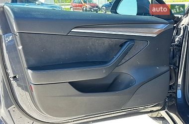 Седан Tesla Model 3 2022 в Львові