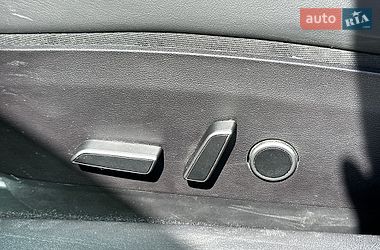 Седан Tesla Model 3 2022 в Львові