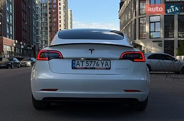 Седан Tesla Model 3 2021 в Ивано-Франковске
