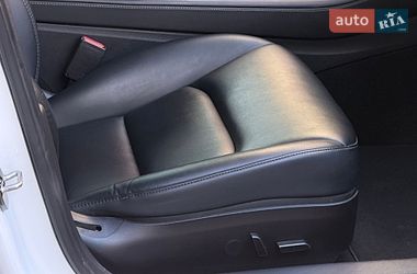 Седан Tesla Model 3 2021 в Ивано-Франковске