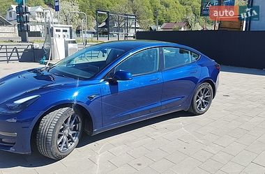 Седан Tesla Model 3 2022 в Ивано-Франковске