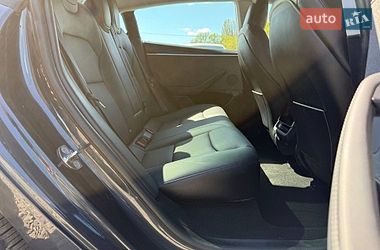 Седан Tesla Model 3 2024 в Луцьку