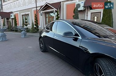 Седан Tesla Model 3 2019 в Стрые