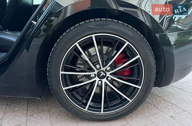 Седан Tesla Model 3 2019 в Стрые