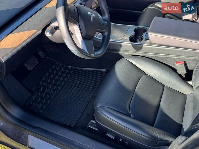 Седан Tesla Model 3 2019 в Ковеле