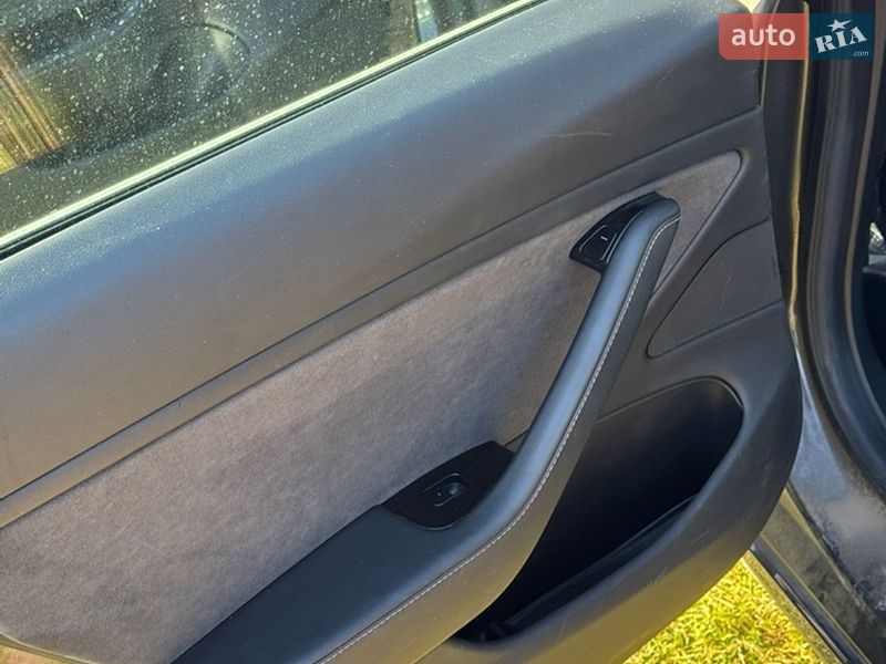 Седан Tesla Model 3 2019 в Ковеле