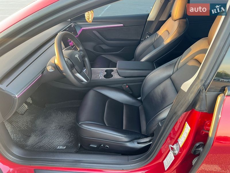 Седан Tesla Model 3 2022 в Дніпрі