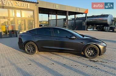 Седан Tesla Model 3 2024 в Золочеве