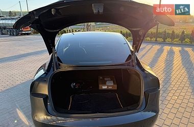 Седан Tesla Model 3 2024 в Золочеве