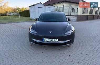 Седан Tesla Model 3 2024 в Золочеве