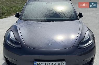 Седан Tesla Model 3 2021 в Львове