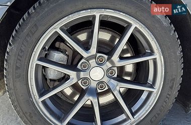 Седан Tesla Model 3 2021 в Львове