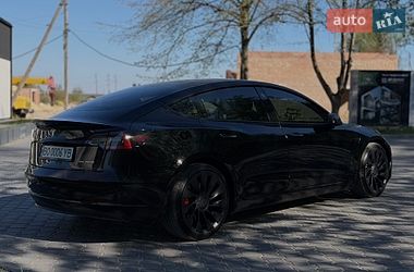 Седан Tesla Model 3 2022 в Тернополі
