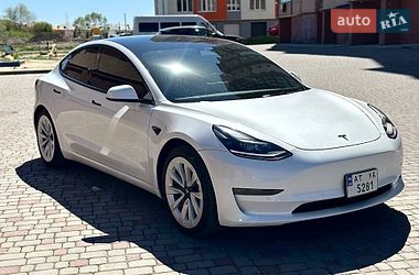 Седан Tesla Model 3 2021 в Ивано-Франковске