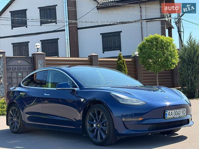 Седан Tesla Model 3 2017 в Борисполе