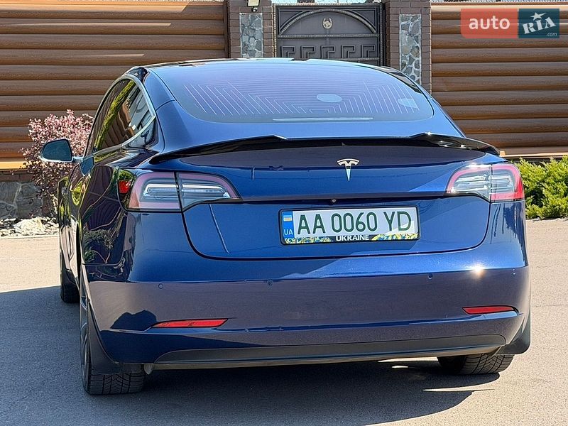 Седан Tesla Model 3 2017 в Борисполе