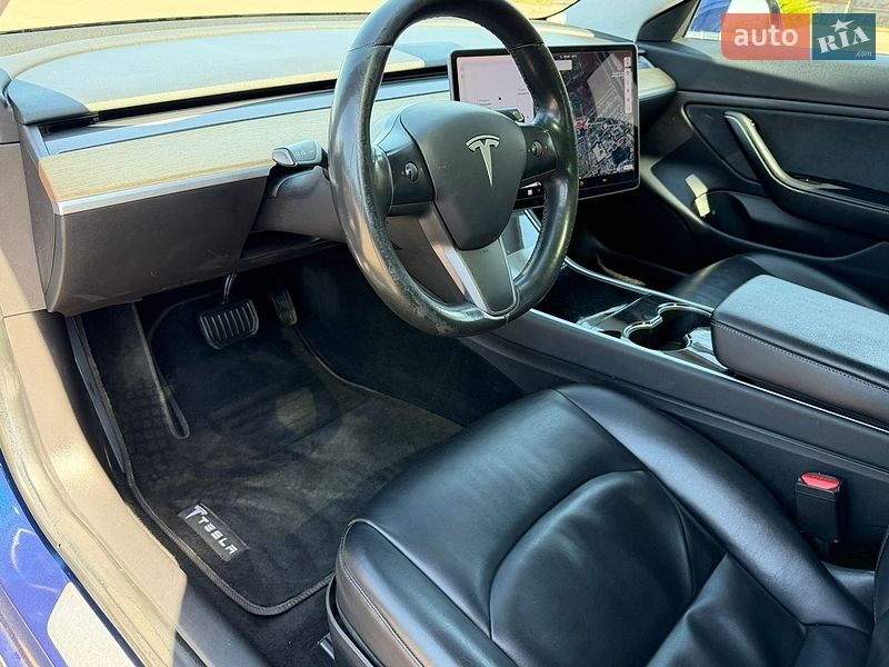 Седан Tesla Model 3 2017 в Борисполе