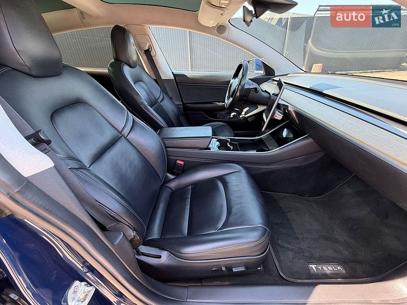 Седан Tesla Model 3 2017 в Борисполе