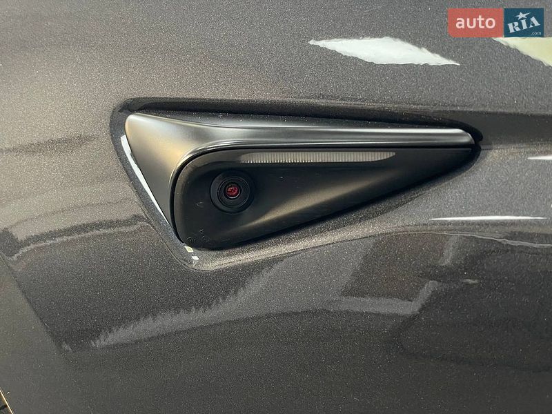 Седан Tesla Model 3 2024 в Киеве