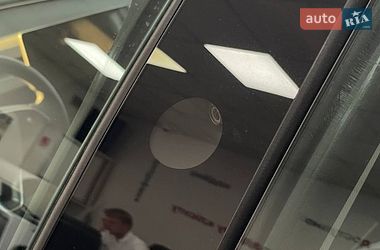 Седан Tesla Model 3 2024 в Киеве