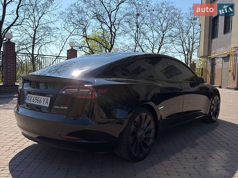 Седан Tesla Model 3 2020 в Харькове
