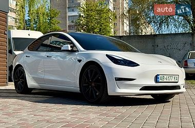 Седан Tesla Model 3 2021 в Виннице