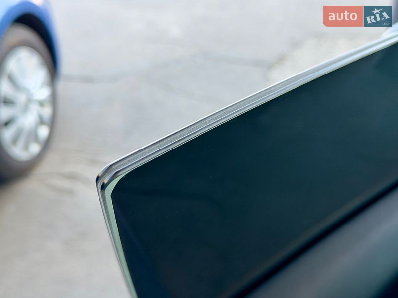 Седан Tesla Model 3 2021 в Виннице