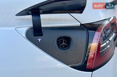 Седан Tesla Model 3 2021 в Виннице