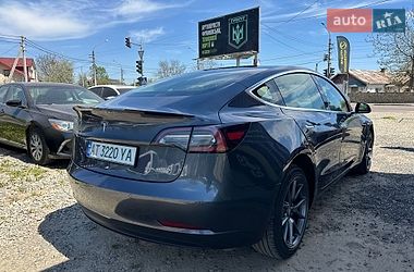 Седан Tesla Model 3 2020 в Ивано-Франковске