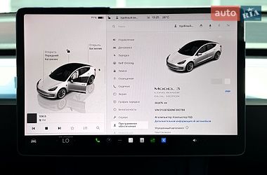 Седан Tesla Model 3 2022 в Киеве