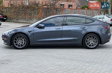 Седан Tesla Model 3 2020 в Запорожье