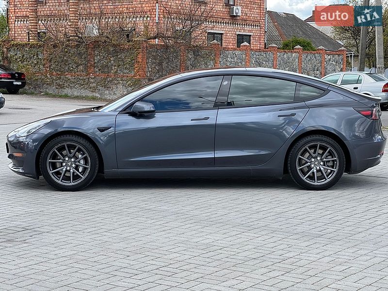 Седан Tesla Model 3 2020 в Запорожье