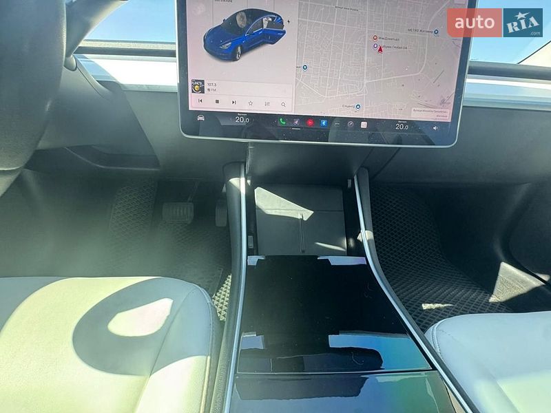 Седан Tesla Model 3 2020 в Житомире
