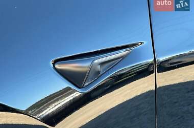 Седан Tesla Model 3 2021 в Львове
