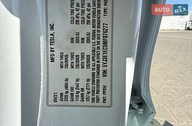 Седан Tesla Model 3 2021 в Киеве