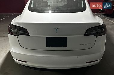Седан Tesla Model 3 2022 в Дніпрі