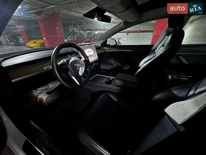 Седан Tesla Model 3 2022 в Дніпрі