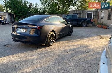 Седан Tesla Model 3 2024 в Киеве